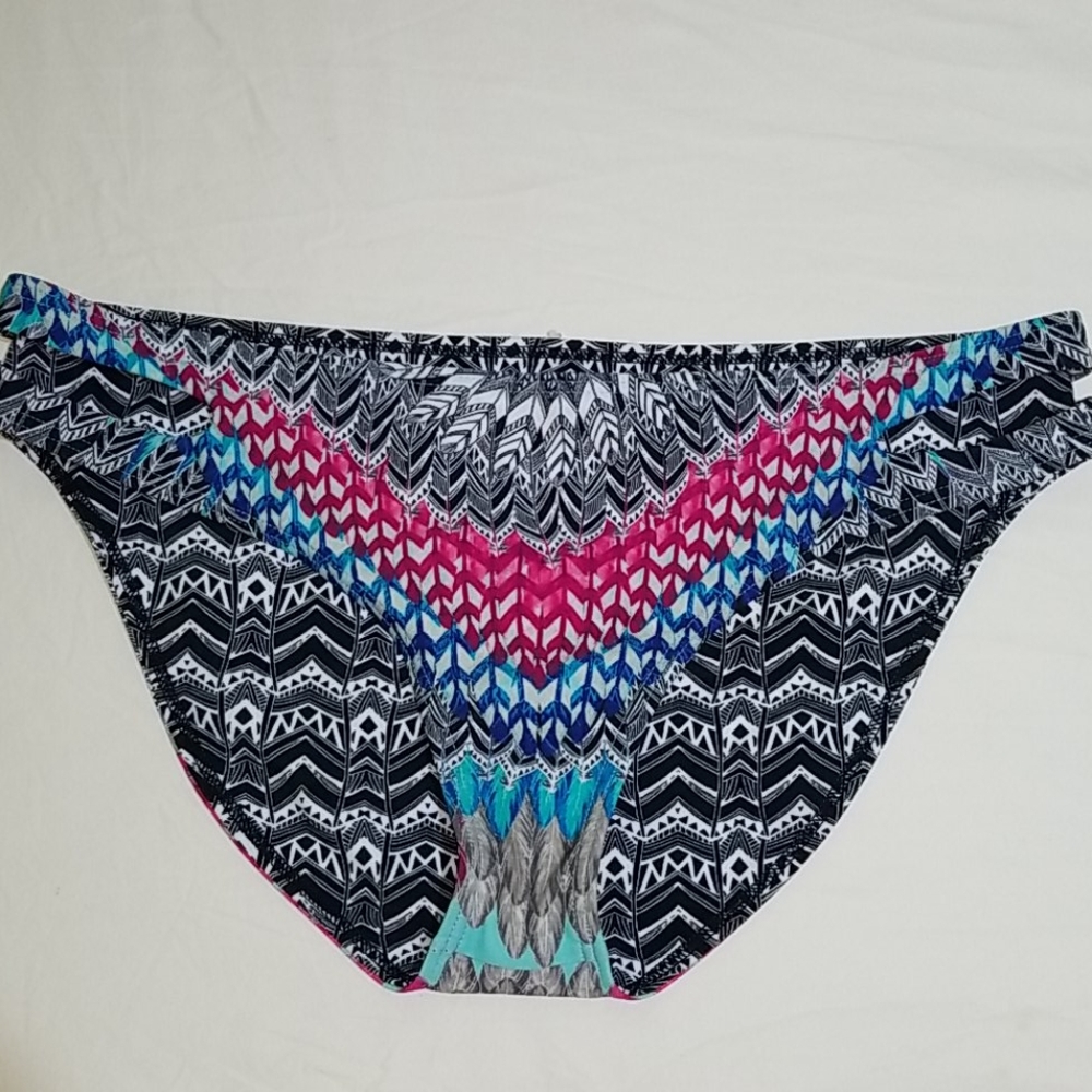 Reversible bikini bottom